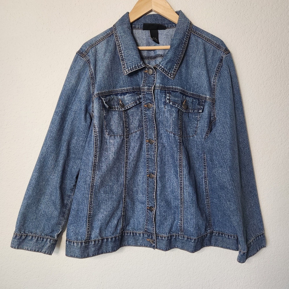 Women's Venezia Light Weight Medium Wash Denim Shacket Size 26/28